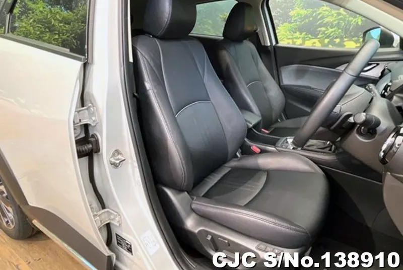 Mazda CX-3 in Silver for Sale Image 7