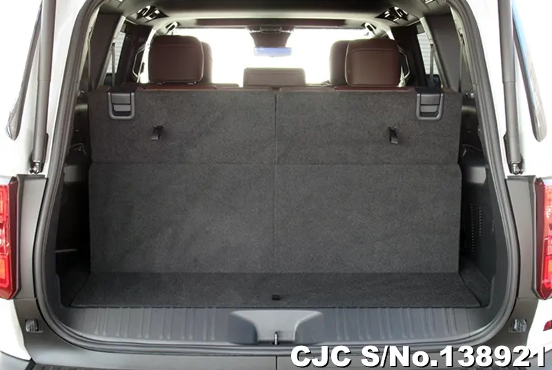 Toyota Land Cruiser 250 in Pearl for Sale Image 3