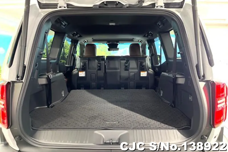 Toyota Land Cruiser 250 in Pearl for Sale Image 8