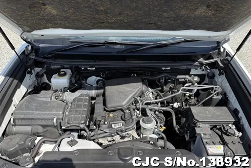 Toyota Land Cruiser Prado in Pearl for Sale Image 7