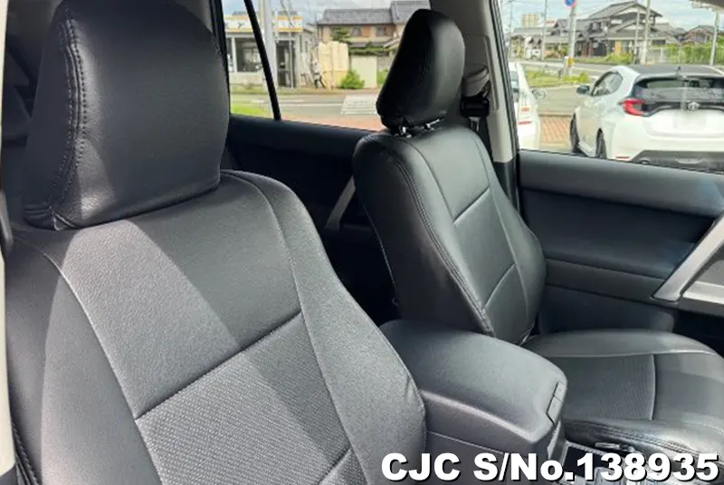 Toyota Land Cruiser Prado in Pearl for Sale Image 10