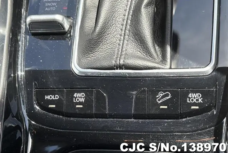 Chrysler Jeep Commander in Black for Sale Image 10