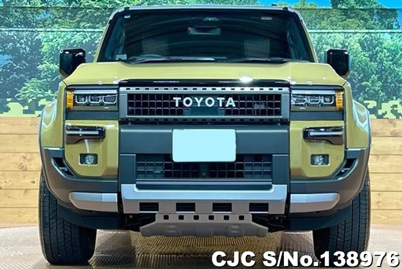Toyota Land Cruiser 250 in Yellow for Sale Image 4