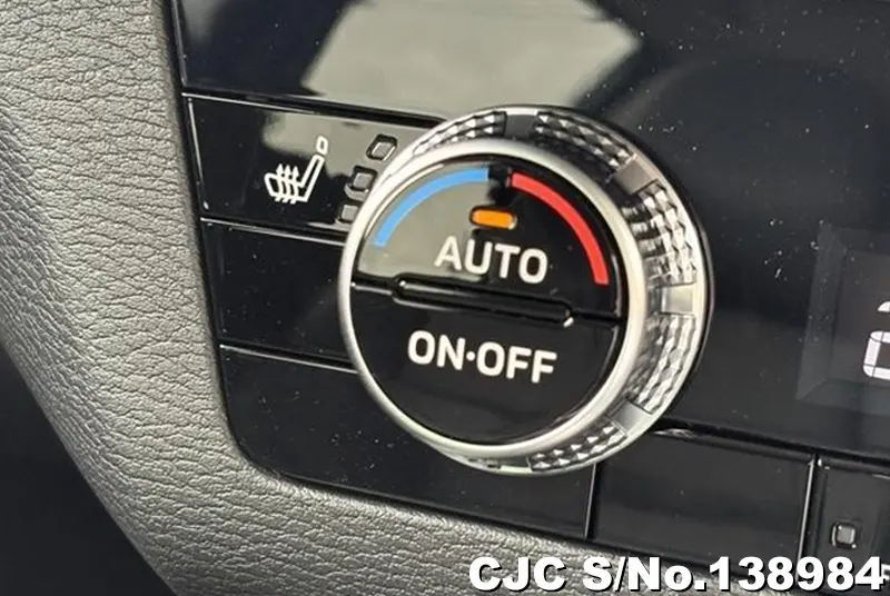 Mitsubishi Outlander in Gray for Sale Image 13