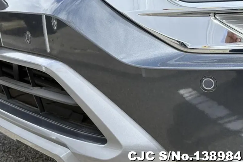 Mitsubishi Outlander in Gray for Sale Image 16