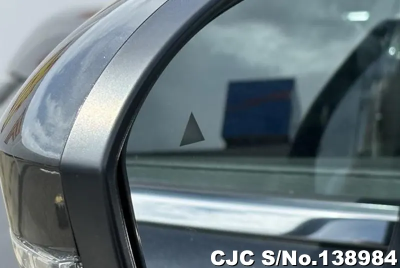 Mitsubishi Outlander in Gray for Sale Image 18