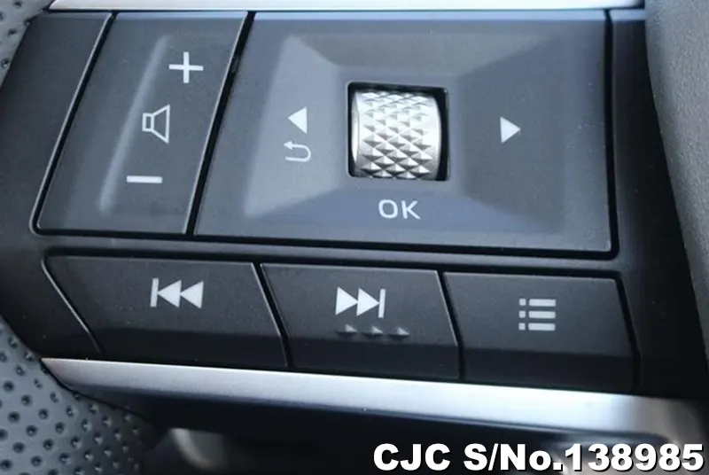 Mitsubishi Outlander in Gray for Sale Image 14