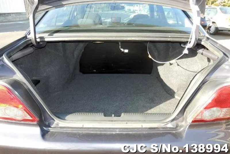 Mitsubishi Galant in Gray for Sale Image 7