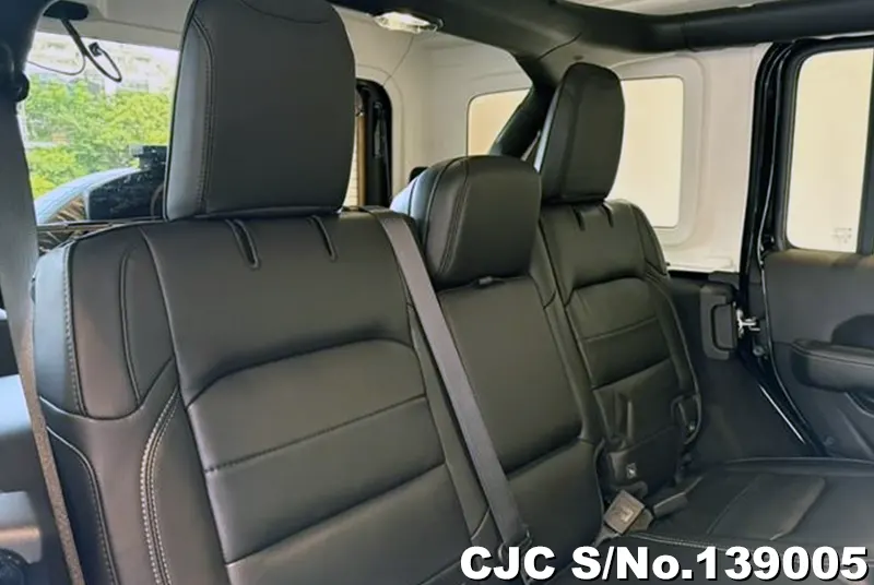 Chrysler Jeep Wrangler in Black for Sale Image 7