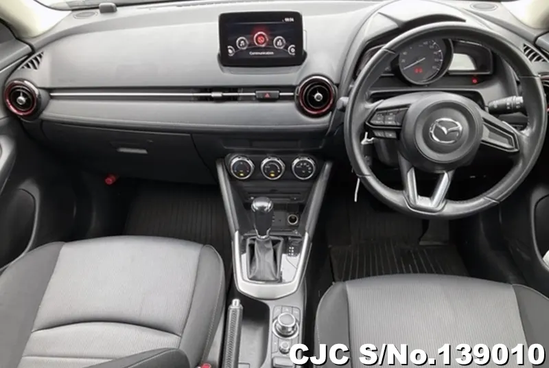Mazda CX-3 in White for Sale Image 3