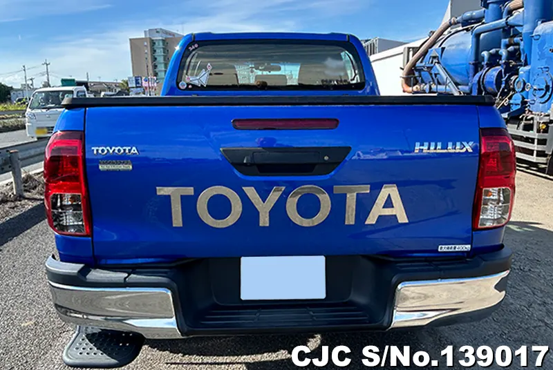 Toyota Hilux in Blue for Sale Image 5