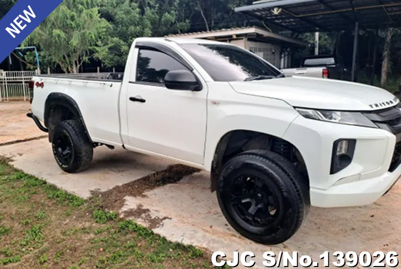 Mitsubishi / Triton 2021