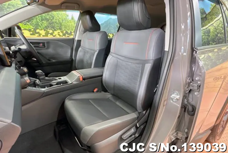 Toyota Rav4 in Gray for Sale Image 9
