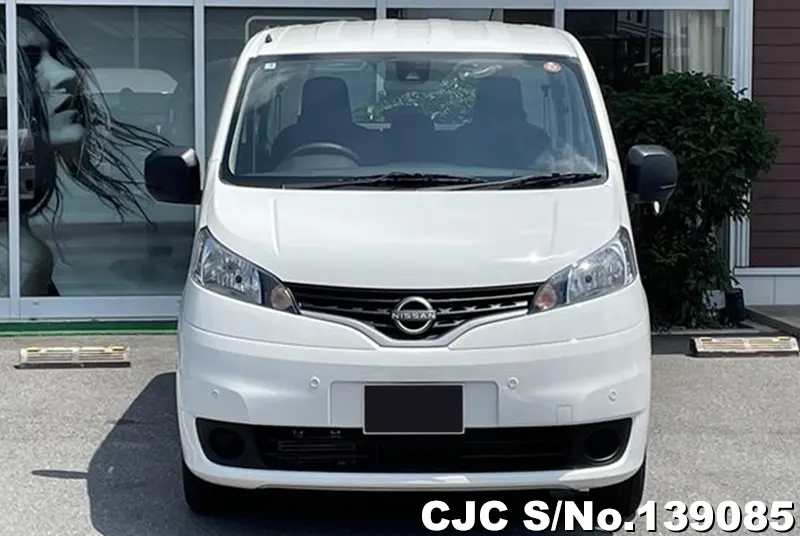 Nissan NV200 in White for Sale Image 4