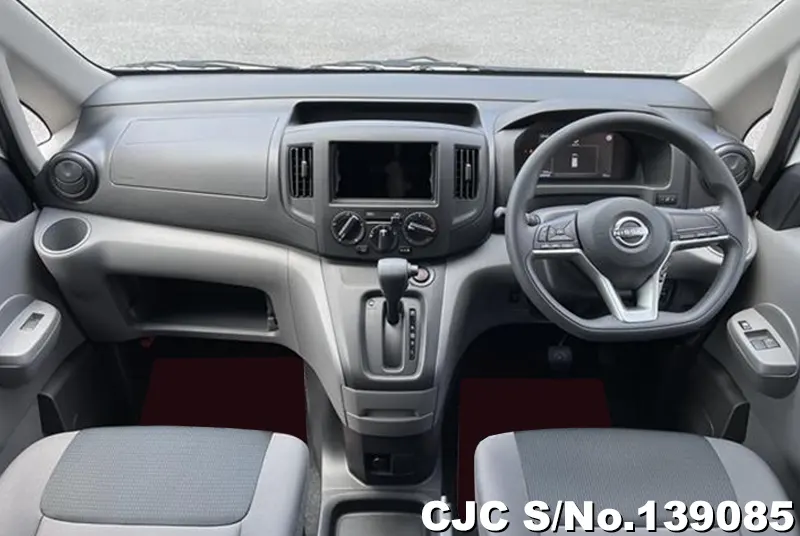 Nissan NV200 in White for Sale Image 8