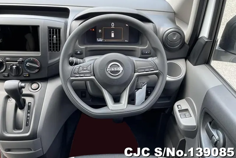 Nissan NV200 in White for Sale Image 13