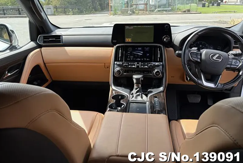 Lexus LX 600 in Pearl for Sale Image 7