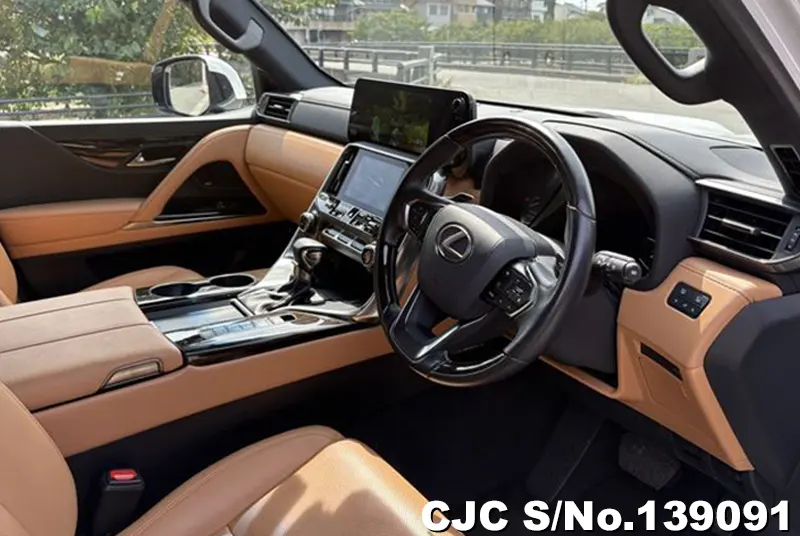 Lexus LX 600 in Pearl for Sale Image 8