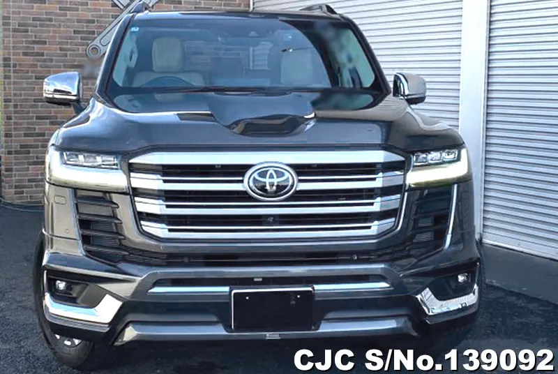 Toyota Land Cruiser in Gray for Sale Image 4