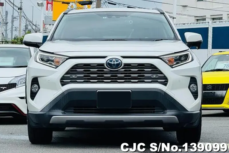 Toyota Rav4 in White for Sale Image 4