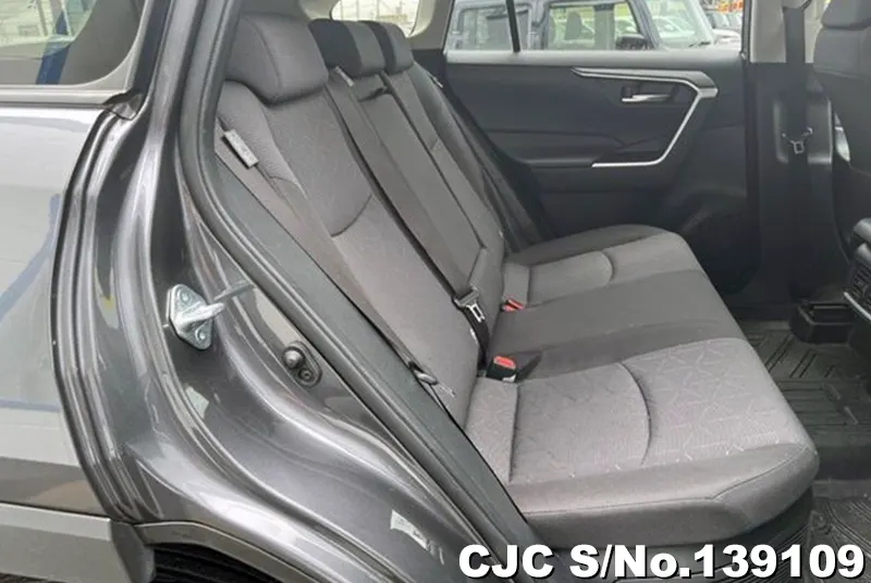 Toyota Rav4 in Gray for Sale Image 8