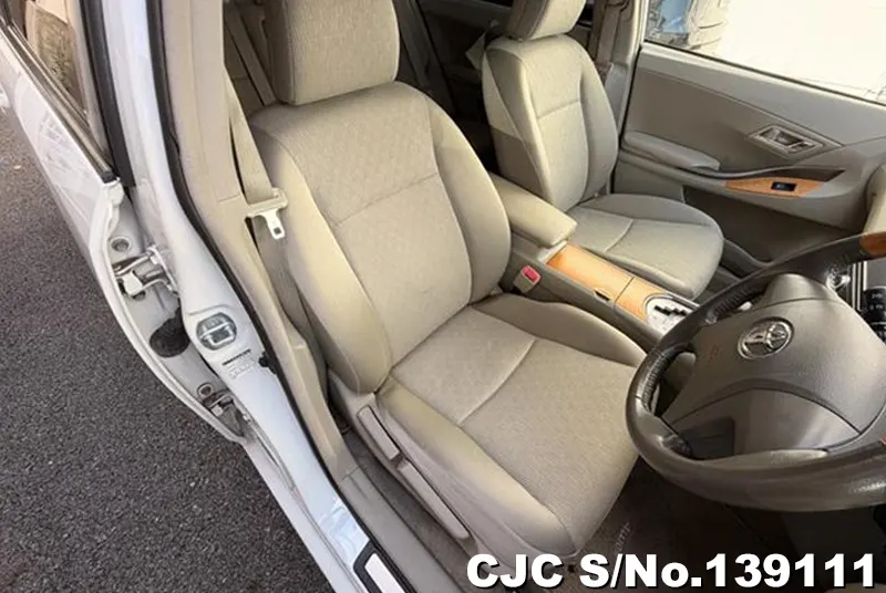 Toyota Allion in White for Sale Image 7