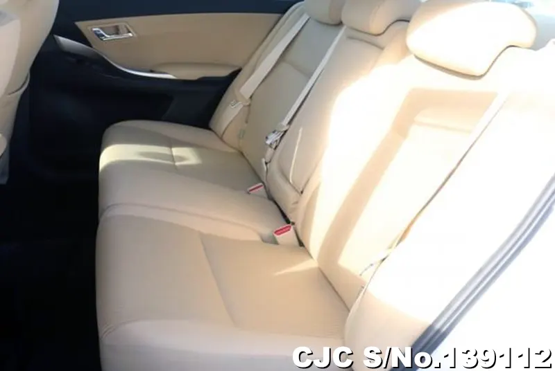 Toyota Allion in White for Sale Image 10