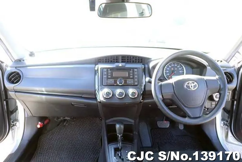 Toyota Corolla Axio in Silver for Sale Image 2