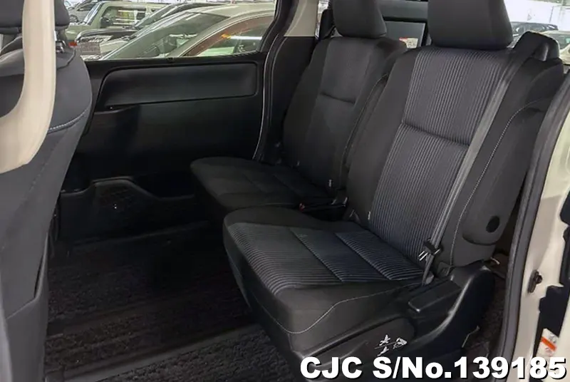 Toyota Voxy in White for Sale Image 8