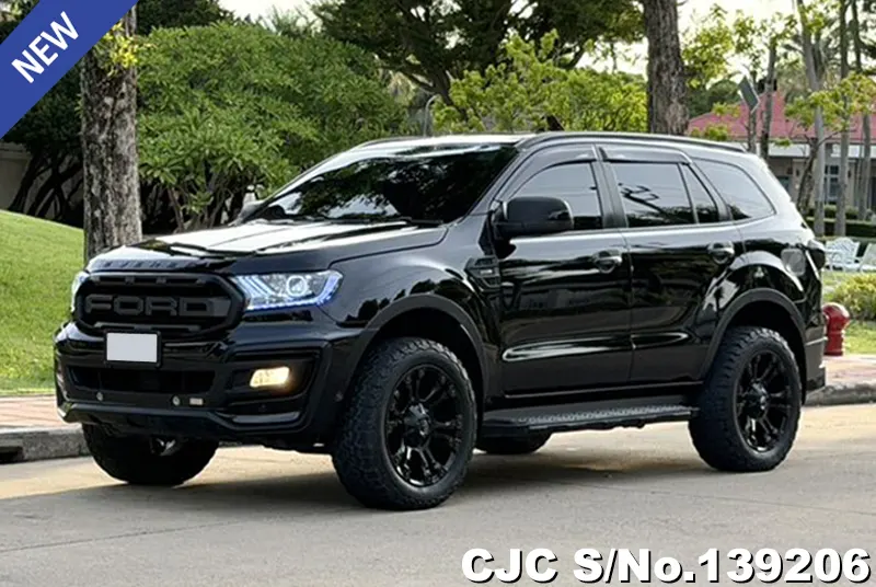 Ford Everest in Black for Sale Image 3