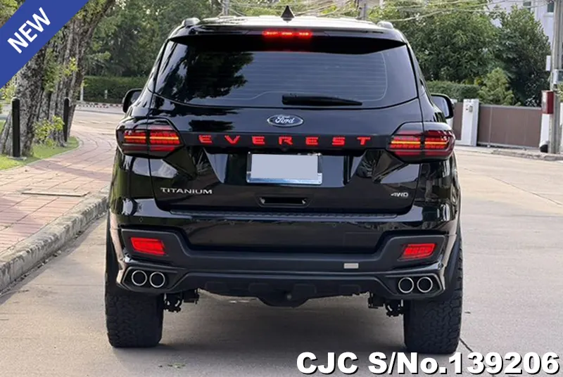 Ford Everest in Black for Sale Image 5