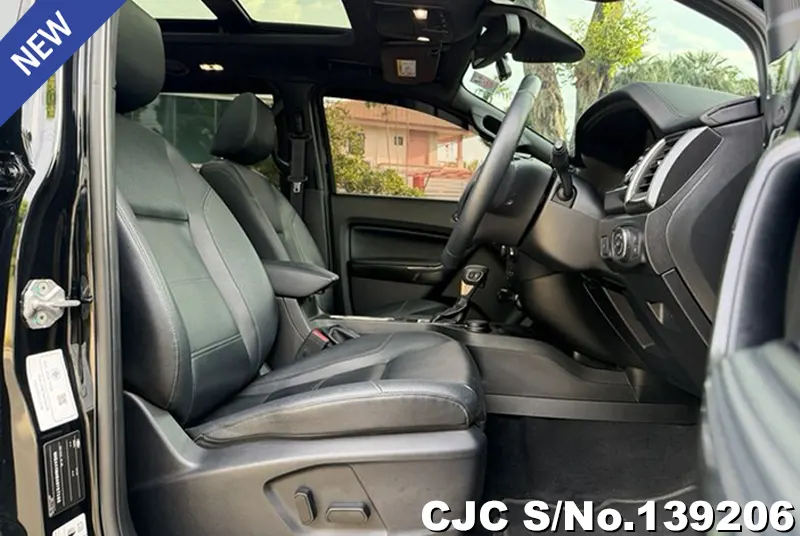 Ford Everest in Black for Sale Image 7