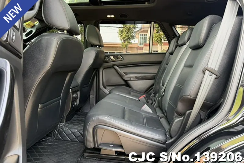 Ford Everest in Black for Sale Image 10