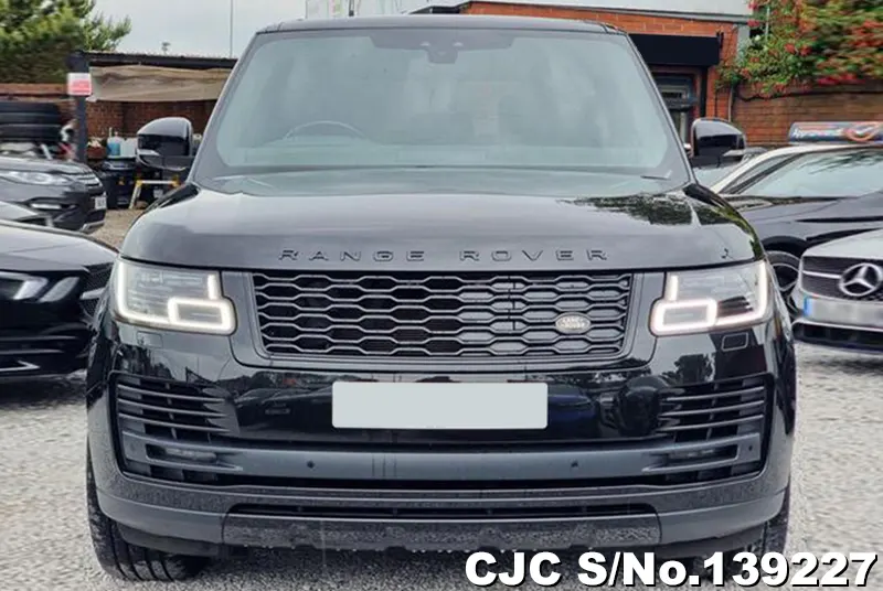 Land Rover Range Rover in Black for Sale Image 4