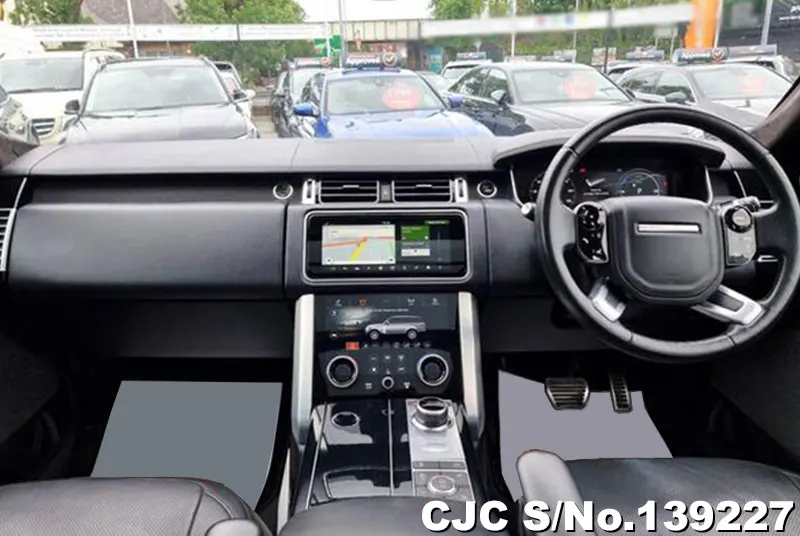 Land Rover Range Rover in Black for Sale Image 8