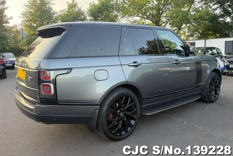 Land Rover Range Rover in Gray for Sale Image 2