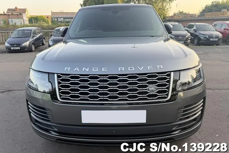 Land Rover Range Rover in Gray for Sale Image 4