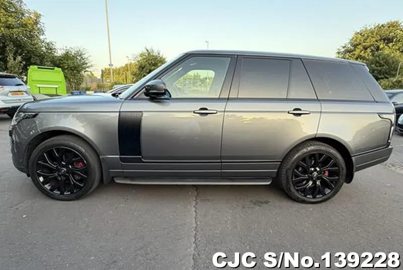 Land Rover Range Rover in Gray for Sale Image 7