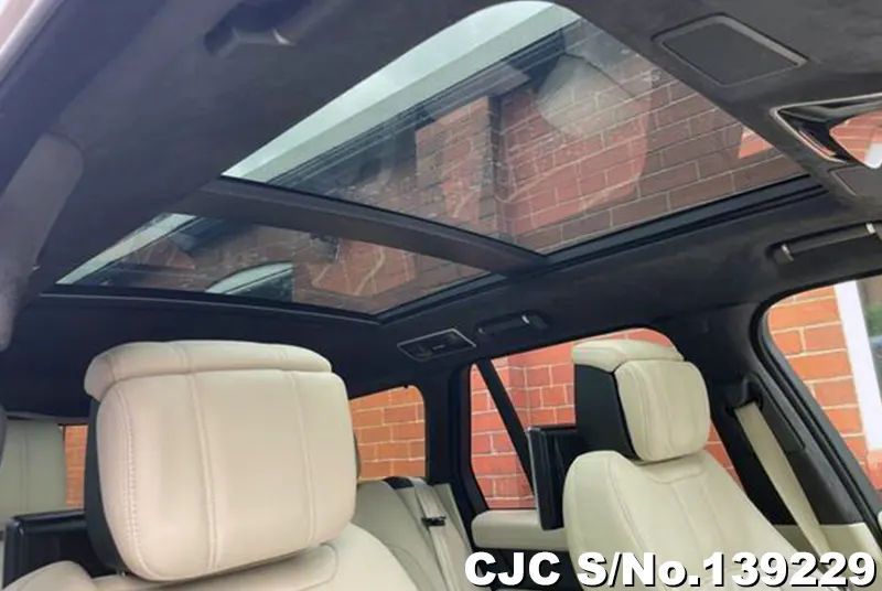 Land Rover Range Rover in Silver for Sale Image 12