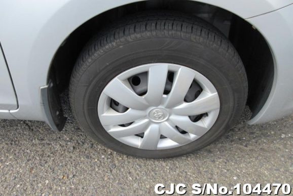 Toyota Belta in Silver for Sale Image 18