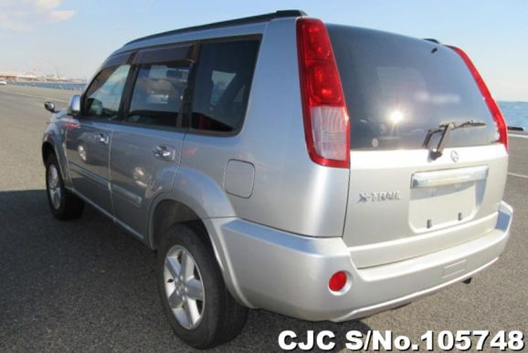 Nissan X-Trail in Silver for Sale Image 2