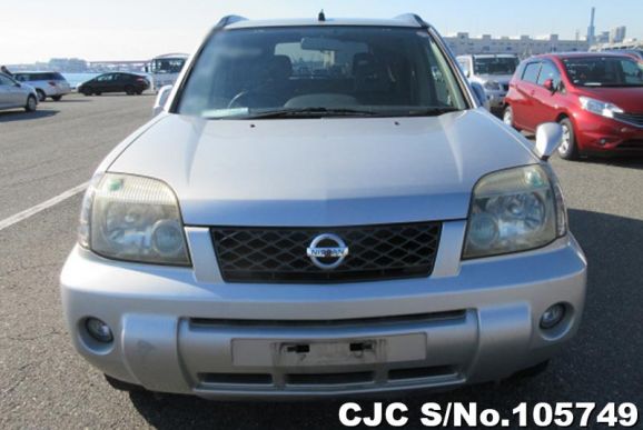 Nissan X-Trail in Silver for Sale Image 4